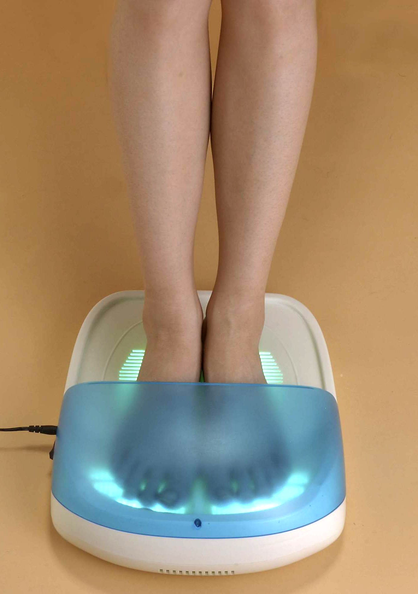 Amazon.co.jp: ニュー UVフットケア CUV-5 紫外線治療器 : ビューティー