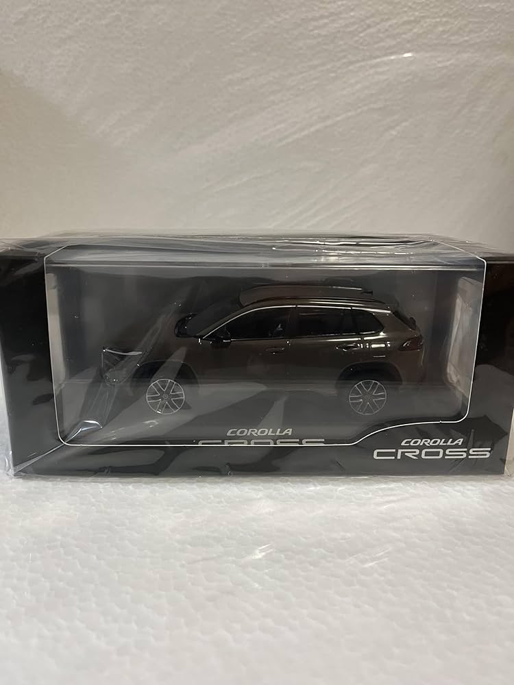 Amazon.co.jp: 1/30 トヨタ 新型カローラクロス 2025年 カラーサンプル