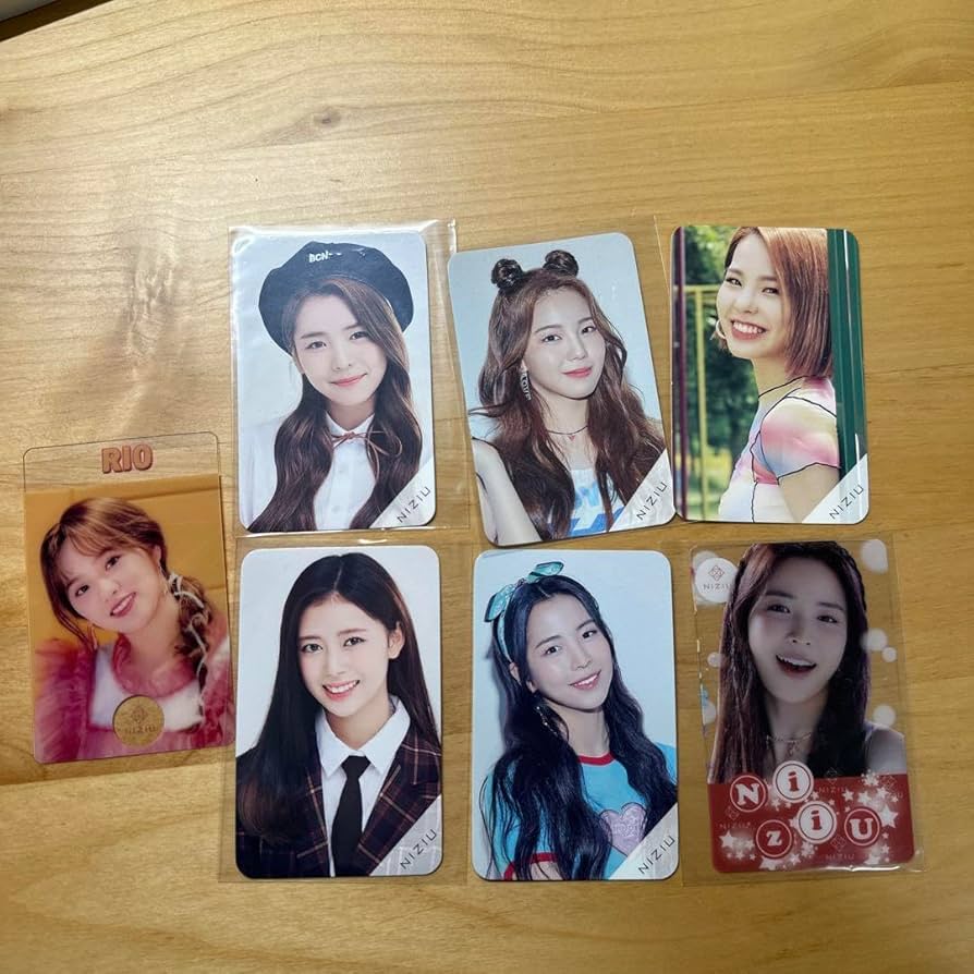 Amazon.co.jp: NiziUトレカセット : ホーム＆キッチン