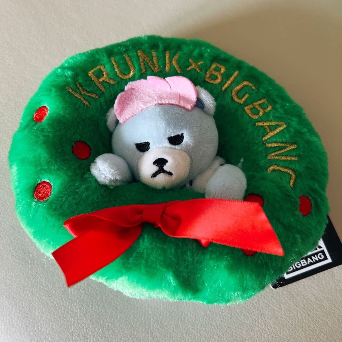 Amazon.co.jp: KRUNK×BIGBANG FXXK ITクリスマスリースぬいぐるみ