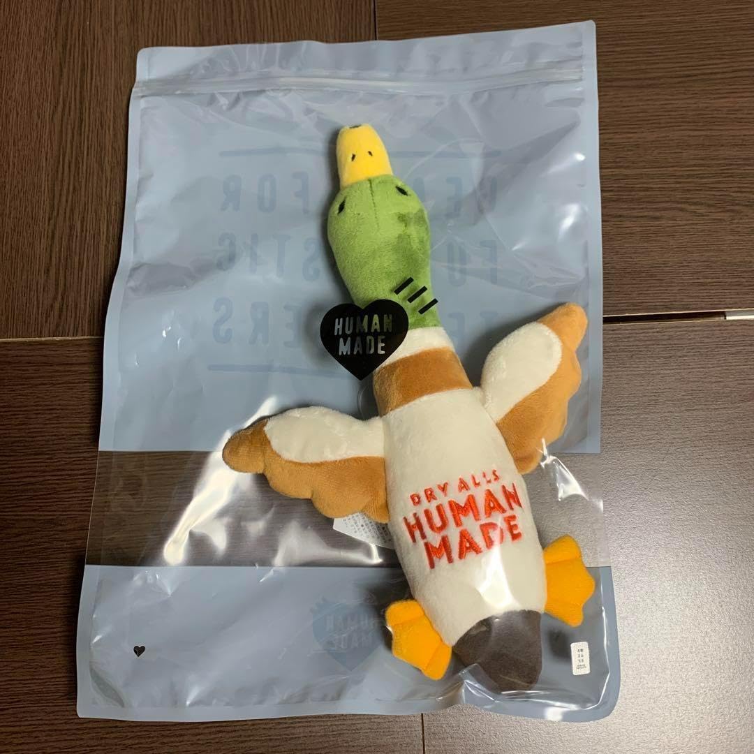 Amazon.co.jp: HUMAN MADE DUCK PLUSH DOLL カモ ぬいぐるみ : おもちゃ