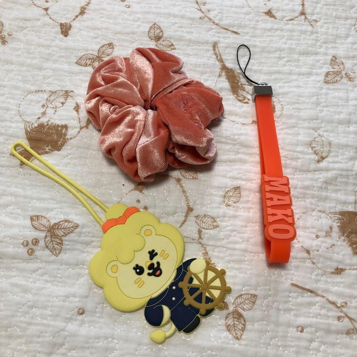 Amazon.co.jp: NiziU マコ グッズ ペンライトストラップ ネーム