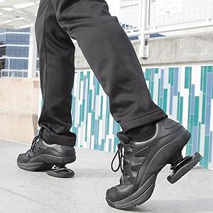 Amazon.co.jp: Z-CoiL メンズ Freedom Pain-Relief Footwear、ブラック