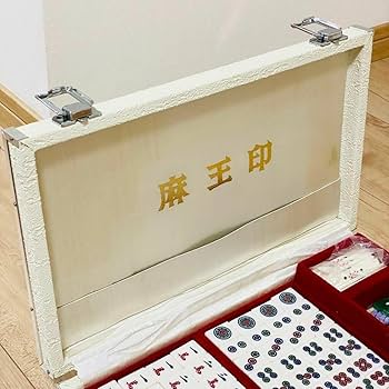 Amazon | 激麻王印 高級麻雀牌 背竹牌 鳳凰 5枚羽一索 高級ケース