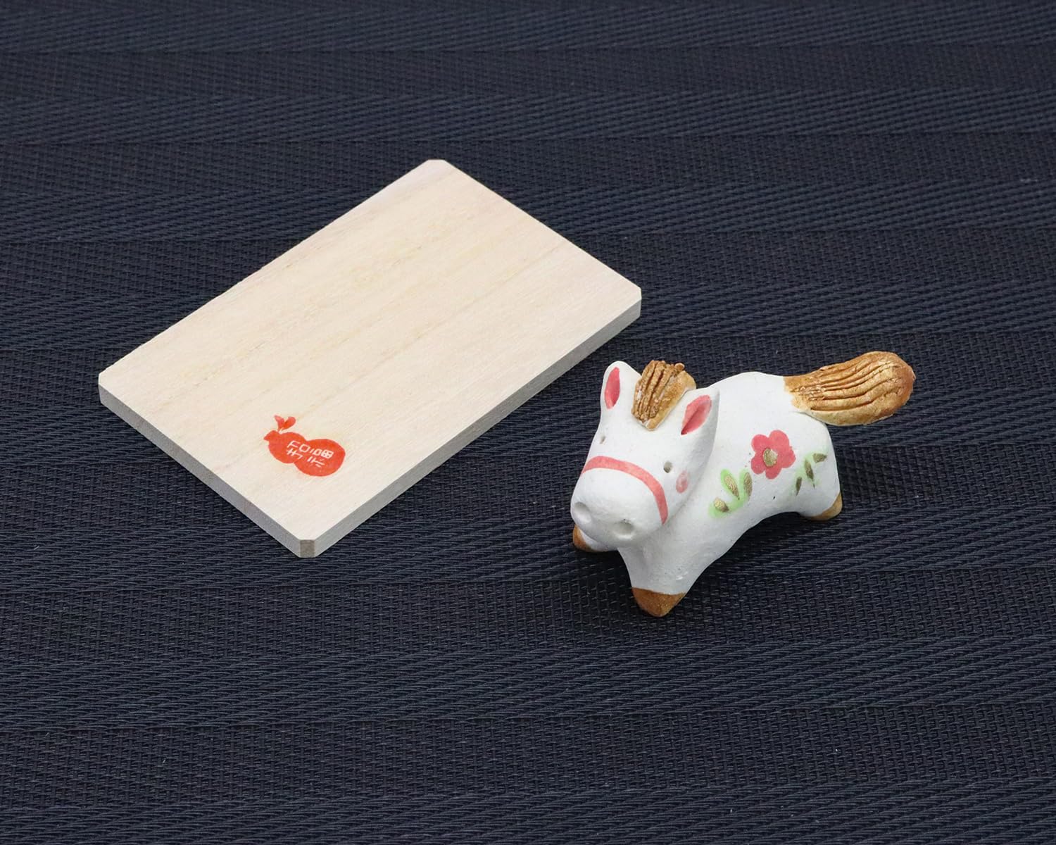 Amazon.co.jp: クラフトマンハウス 2026年(令和8年) 干支 午年 馬