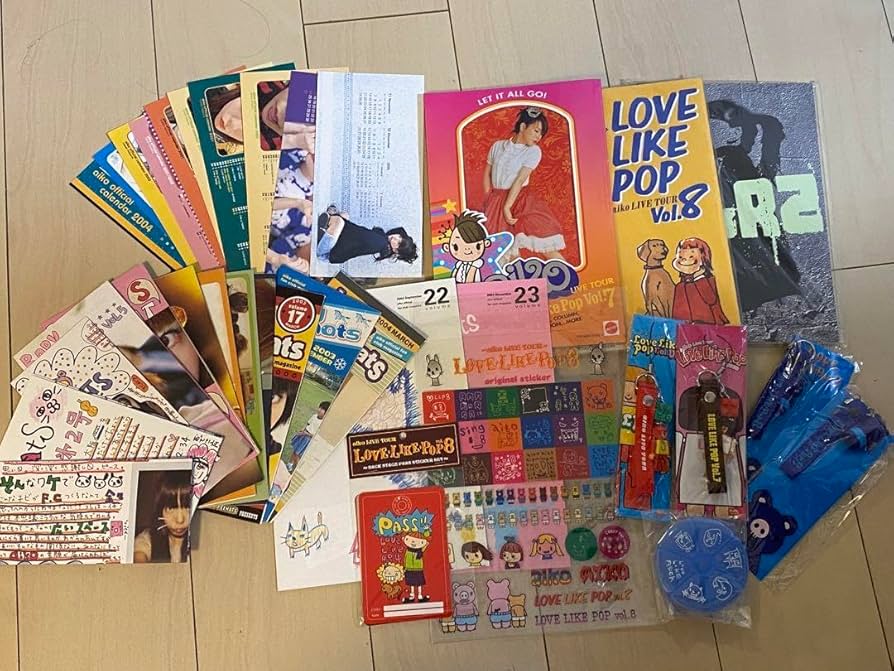 Amazon.co.jp: aiko ファンクラブ会報 パンフレット ツアーグッズvol,1