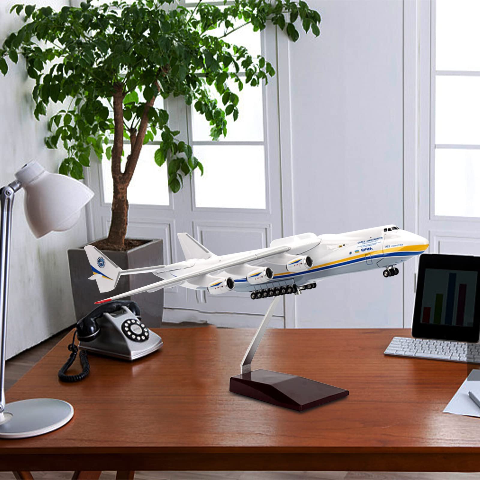 希少 迫力満点 1/400 An-225 ムリーヤ 塗装 スタンド附属 絶対希少