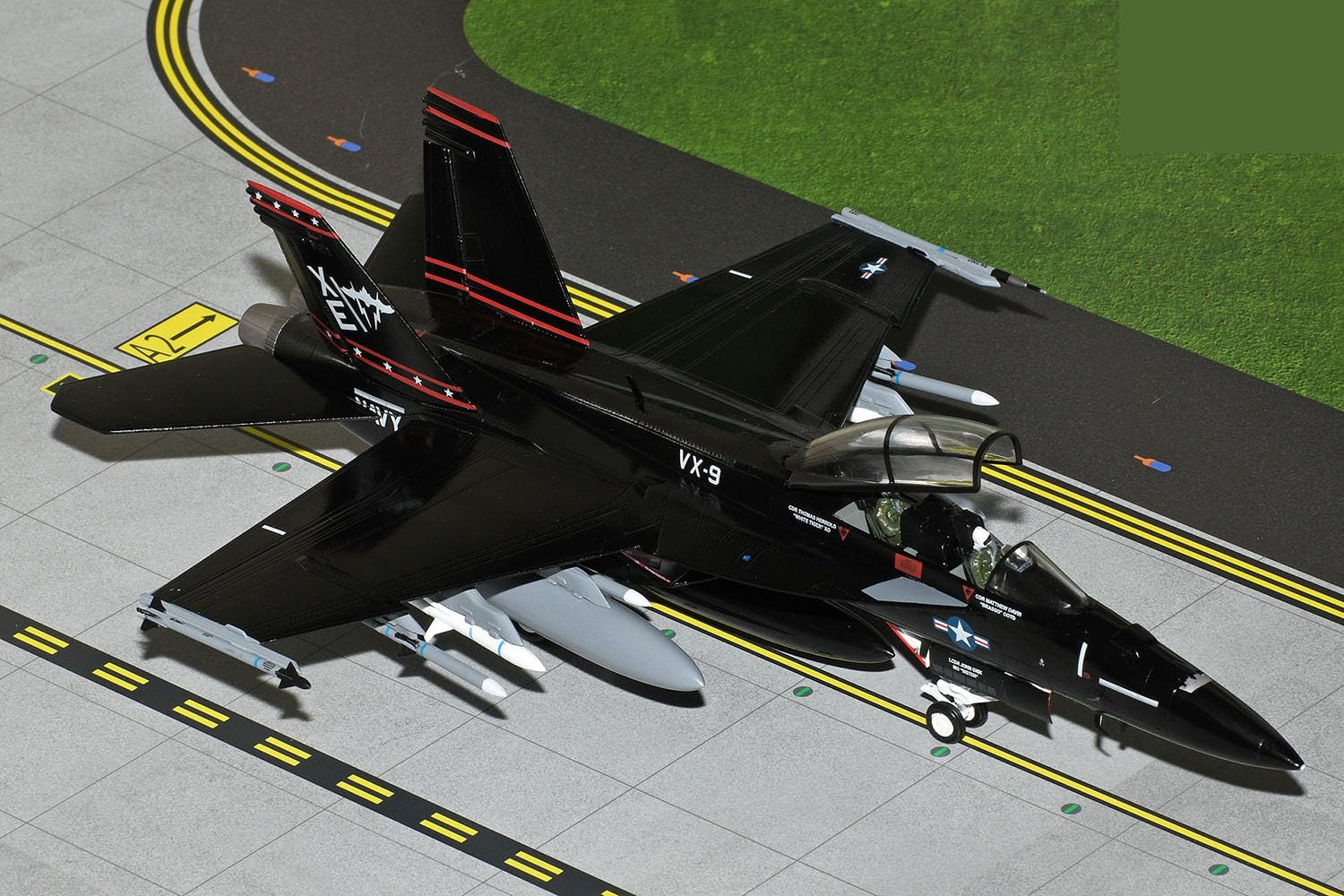 トランプ GEMINI Superfly Phantom set Amazon.com: GeminiJets