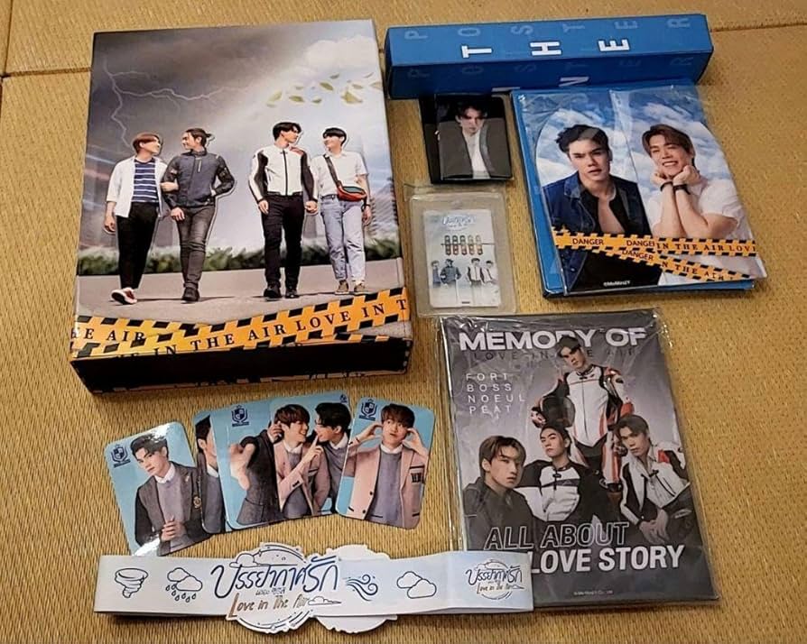 Amazon.com: Noeul Card Love in The Air Boxset Box Set : Hogar y Cocina