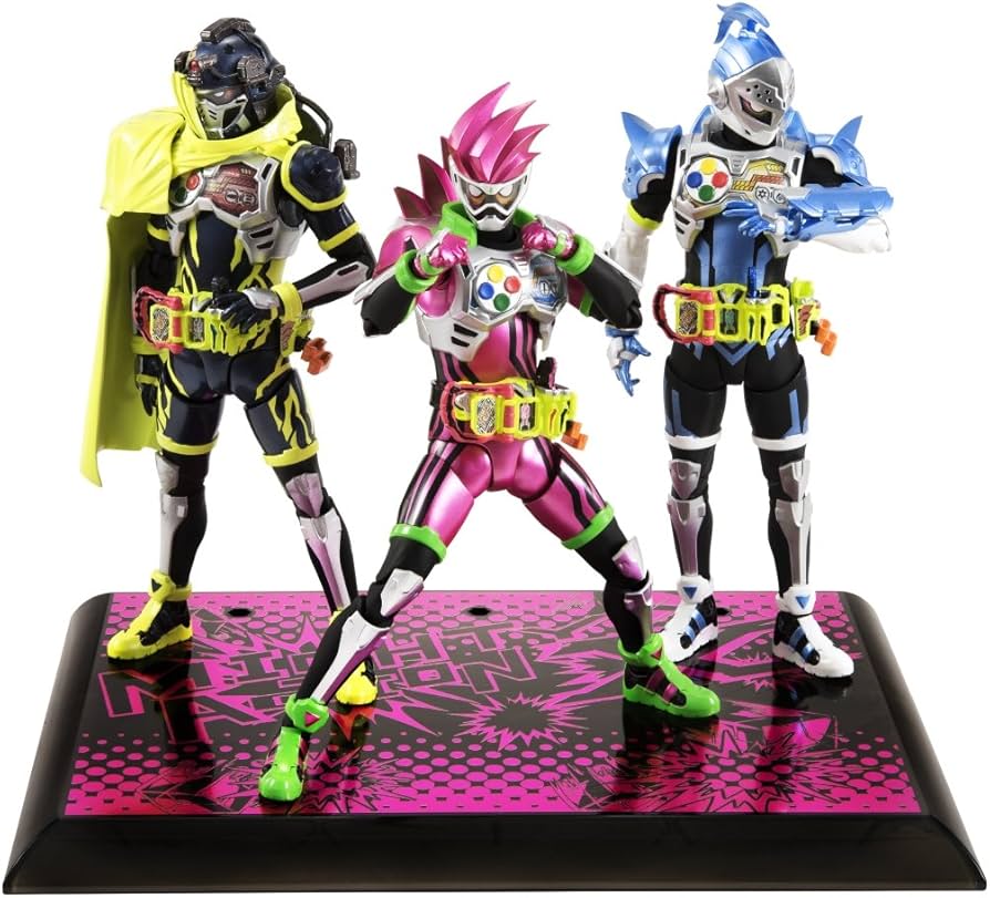 SHF 仮面ライダー フィギュアキバ 4体セット Amazon.co.jp: TAMASHII