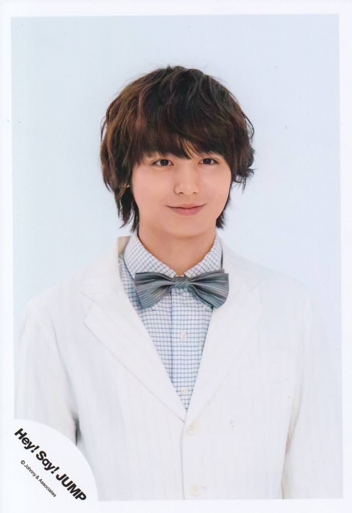 Amazon.co.jp: Hey! Say! JUMP 公式生写真 （伊野尾慧）HI00036 : おもちゃ