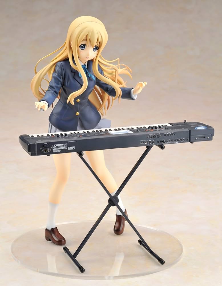 Amazon.co.jp: けいおん! 琴吹紬 (1/8 PVC塗装済み完成品) : ホビー