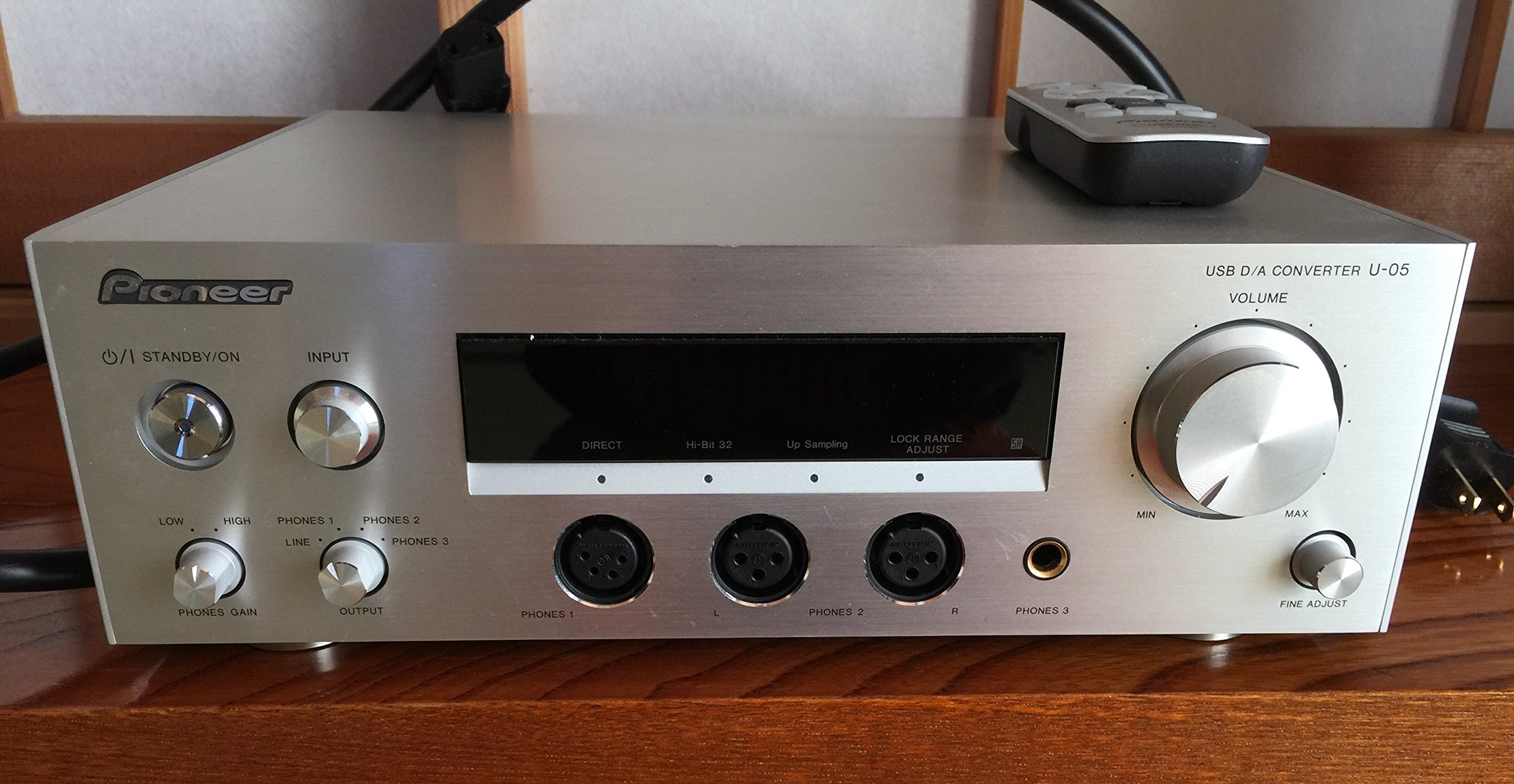 Amazon.co.jp: パイオニア USB DAC ヘッドホンアンプ内蔵 U-05 : 家電