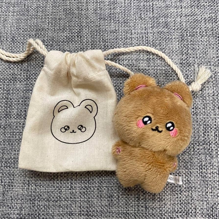 Amazon.co.jp: ATEEZ ジョンホ 종호 くま ぬいぐるみ : おもちゃ