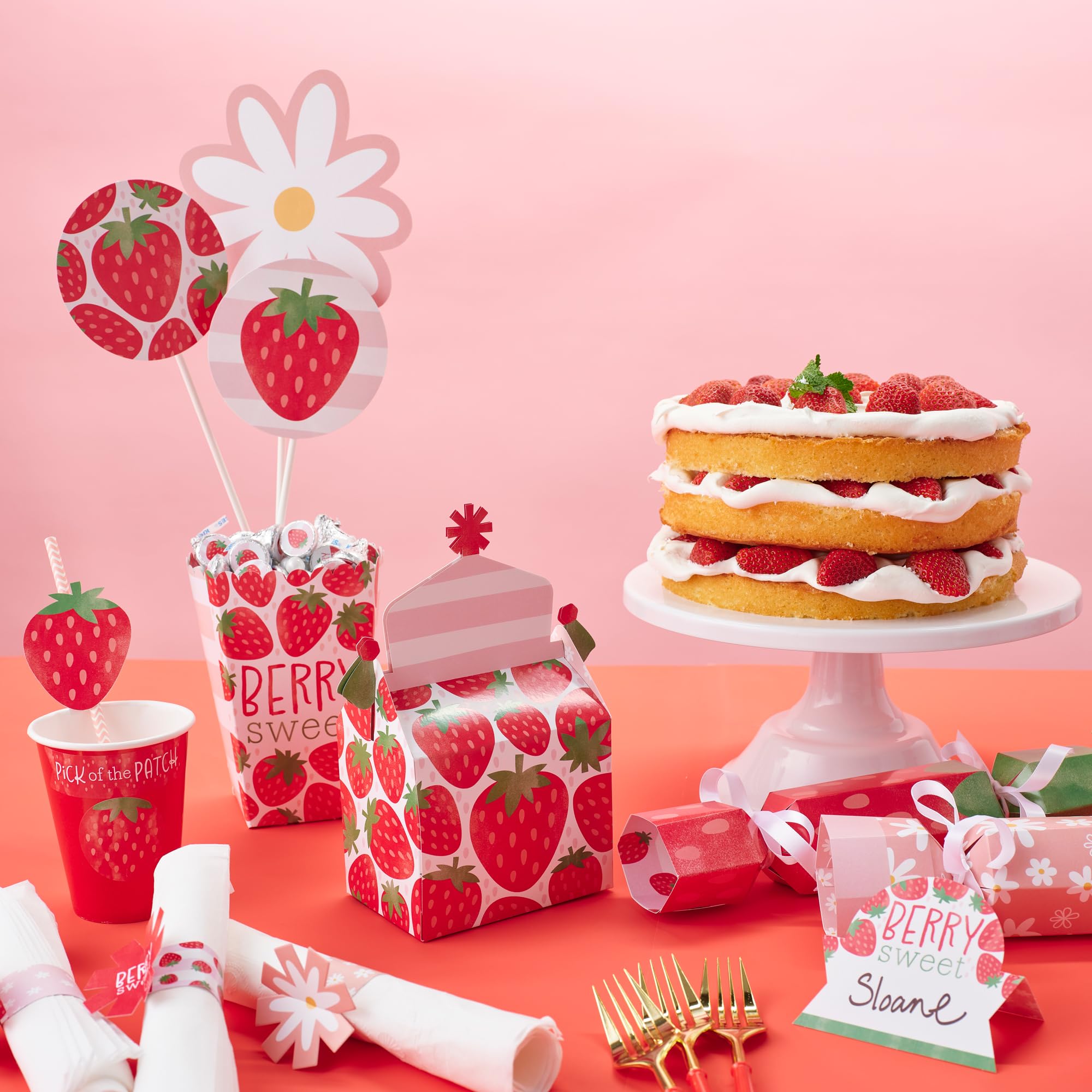 Amazon.com: Big Dot of Happiness Berry Sweet Strawberry - Fruit