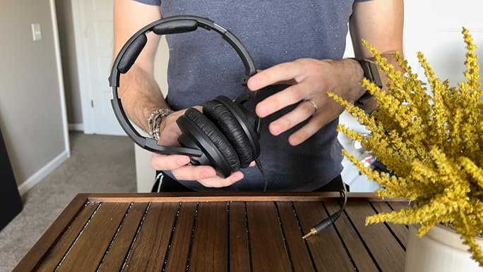 Amazon.com: KRK KNS 8400 On-Ear Closed Back Circumaural Studio