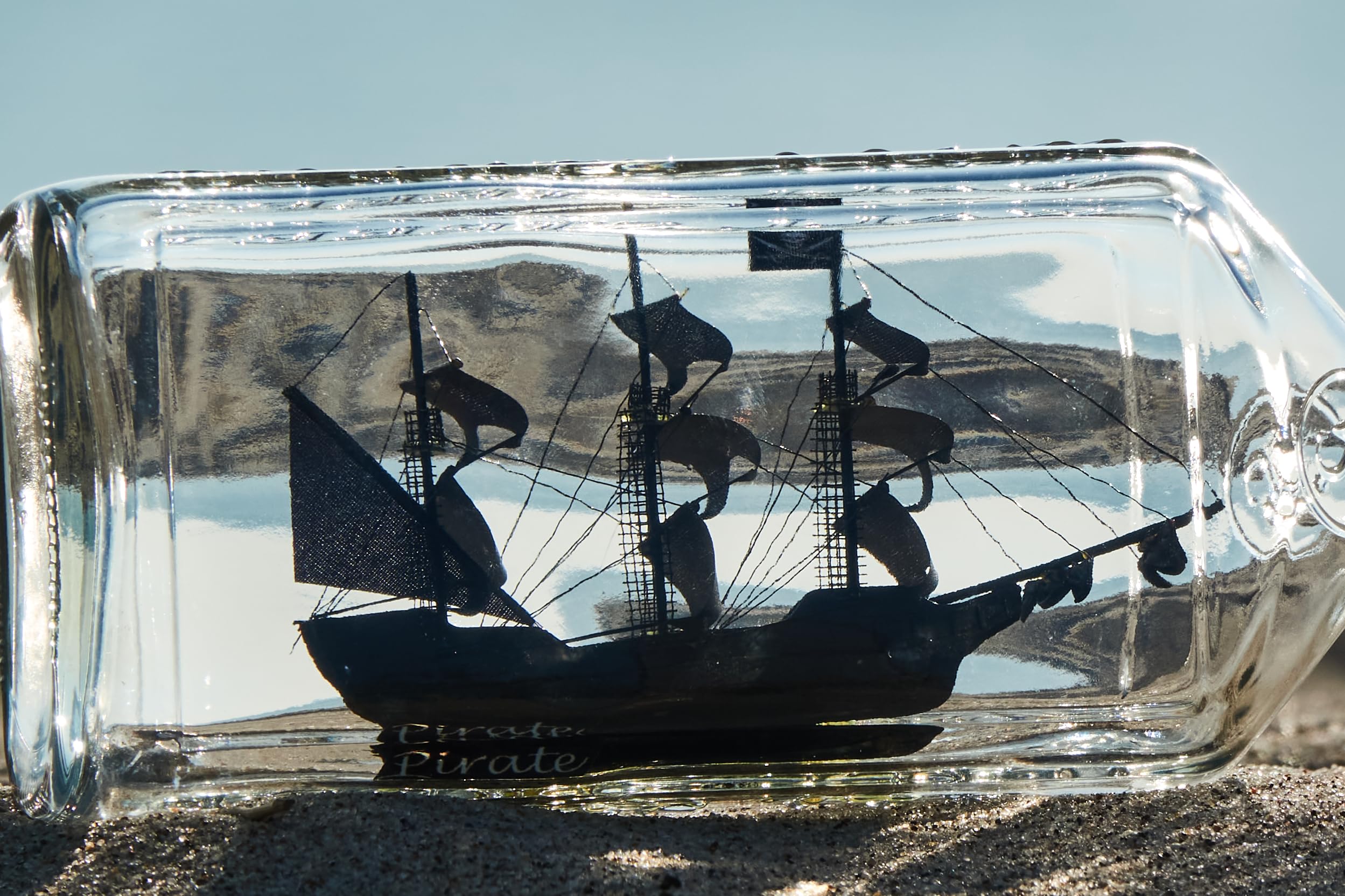 Amazon.co.jp: ジェネリックビーチ海賊船ガラスボトル、スクエア型