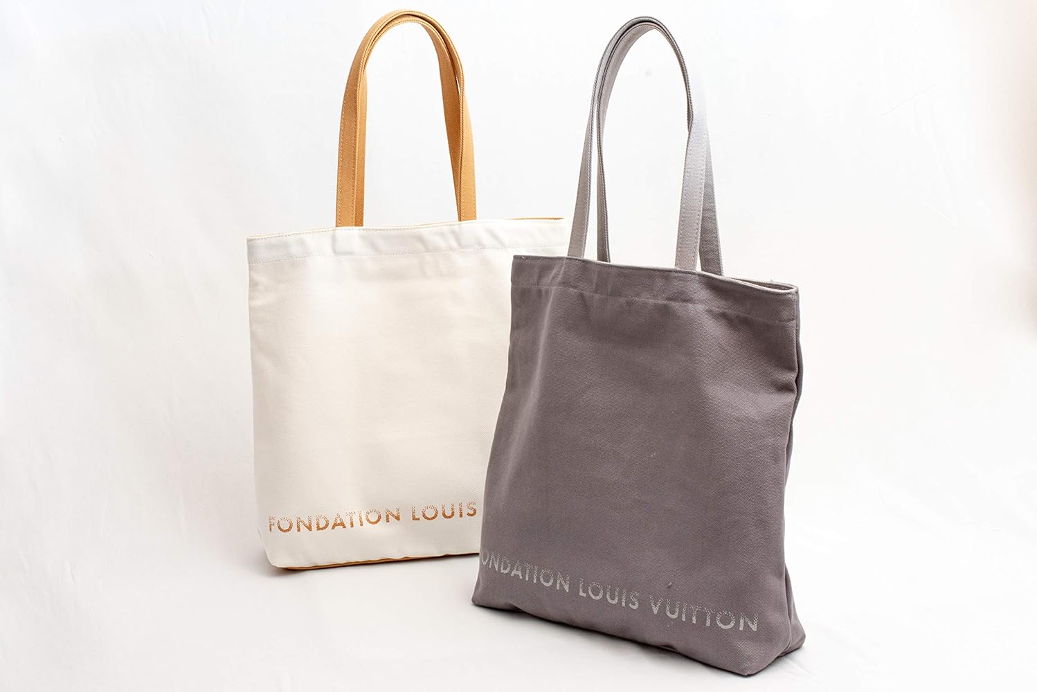 Amazon.co.jp: [Louis Vuitton] Fondation Louis Vuitton Museum