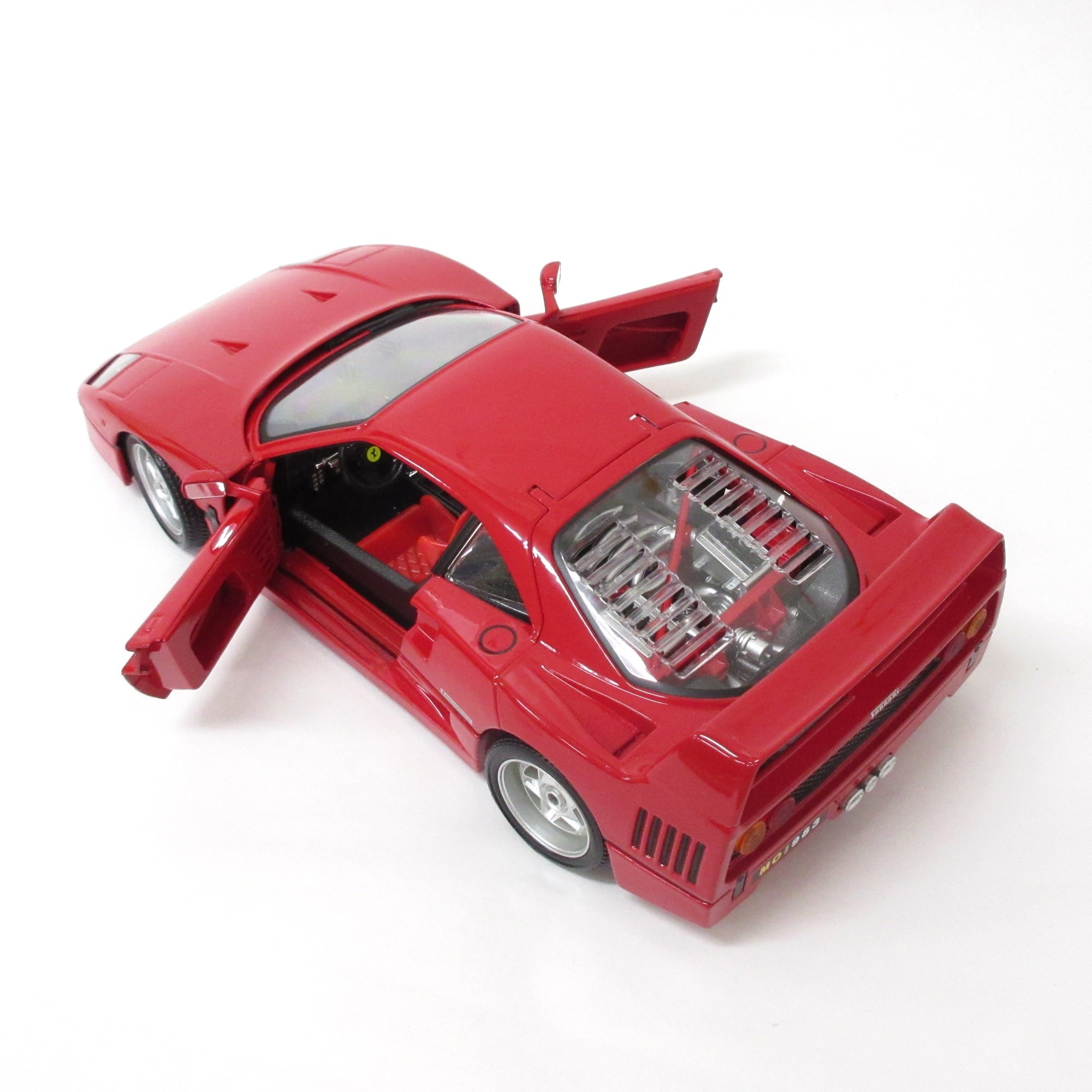 Amazon | ミニカー ブラーゴ フェラーリ 1:18 オリジナルシリーズ F40