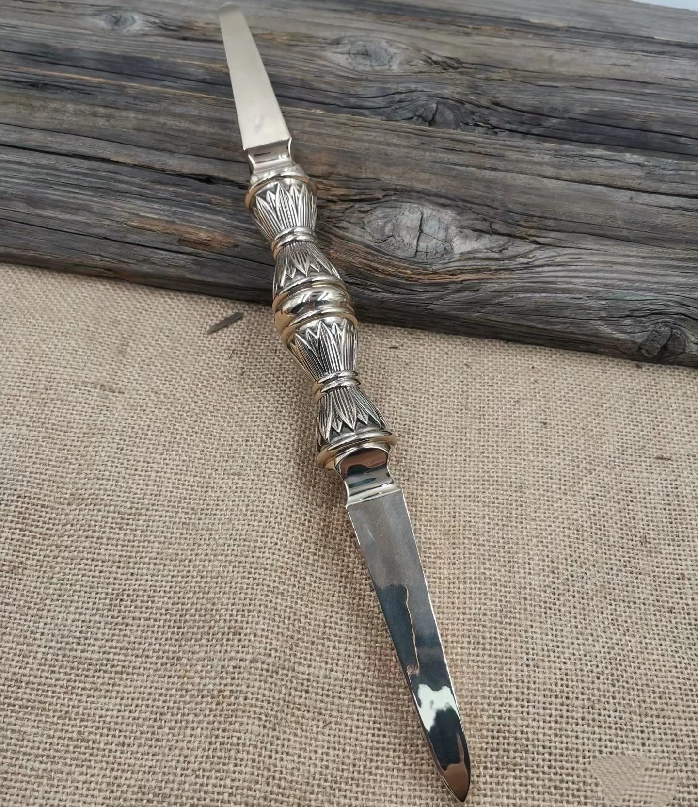 Amazon｜独鈷杵 長さ 約32cm 密教法具/金剛杵/ヴァジュラ/バジュラ