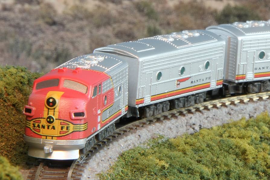 Amazon | ロクハン Zゲージ Zショーティー EMD F7 ATSF ST012-1 鉄道