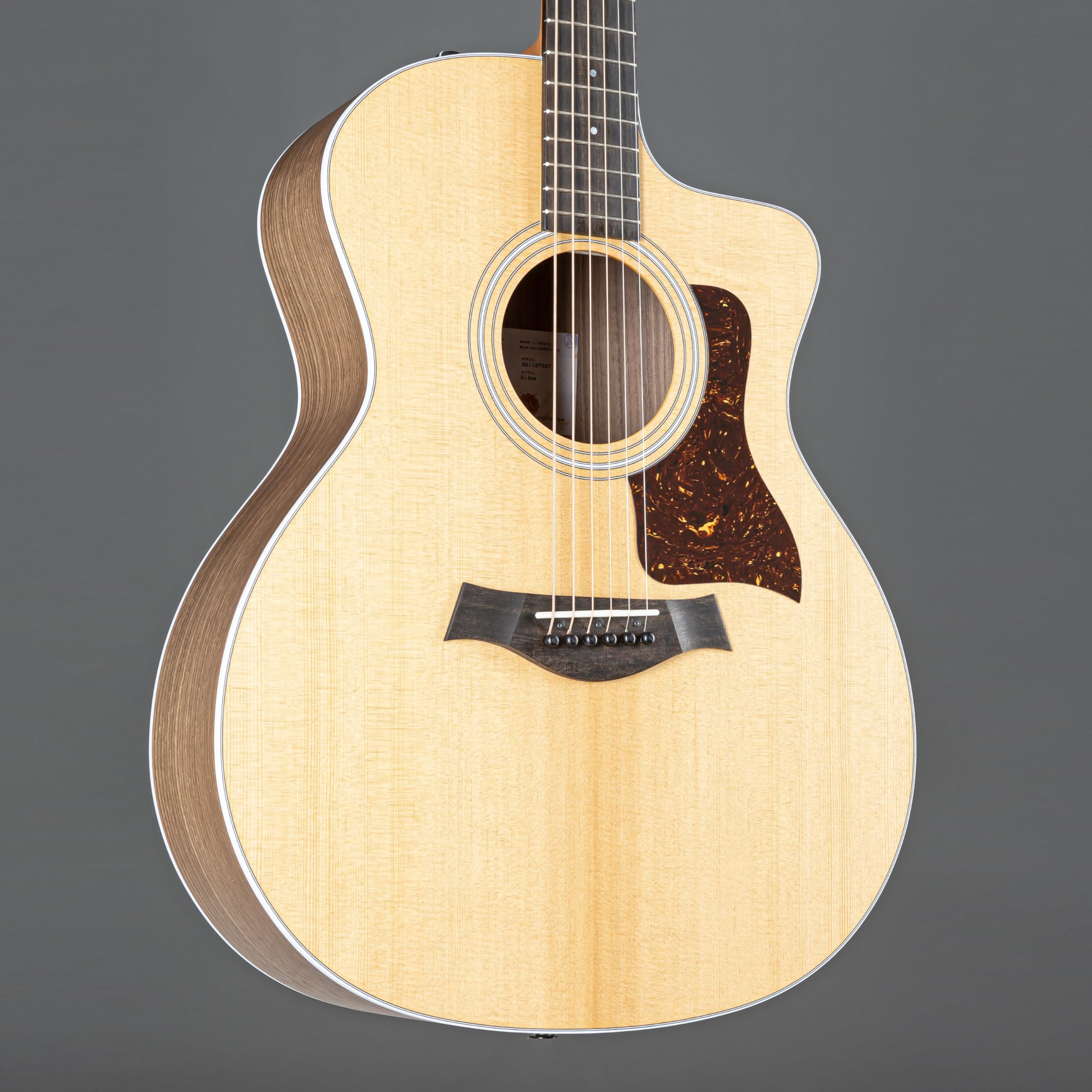 Amazon | Taylor 214ce Grand Auditorium Spruce/Walnut Natural