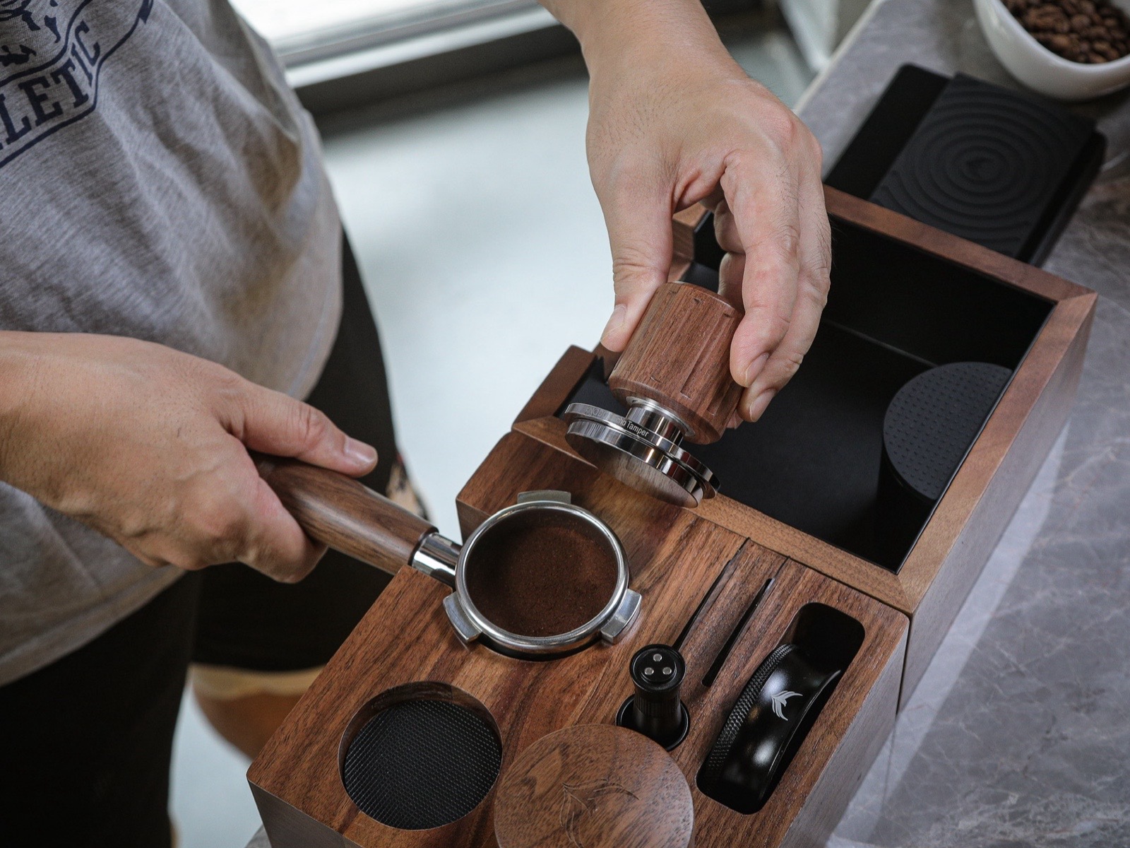 Amazon.com: KNODOS Echo Calibrated Espresso Tamper 54mm with Click