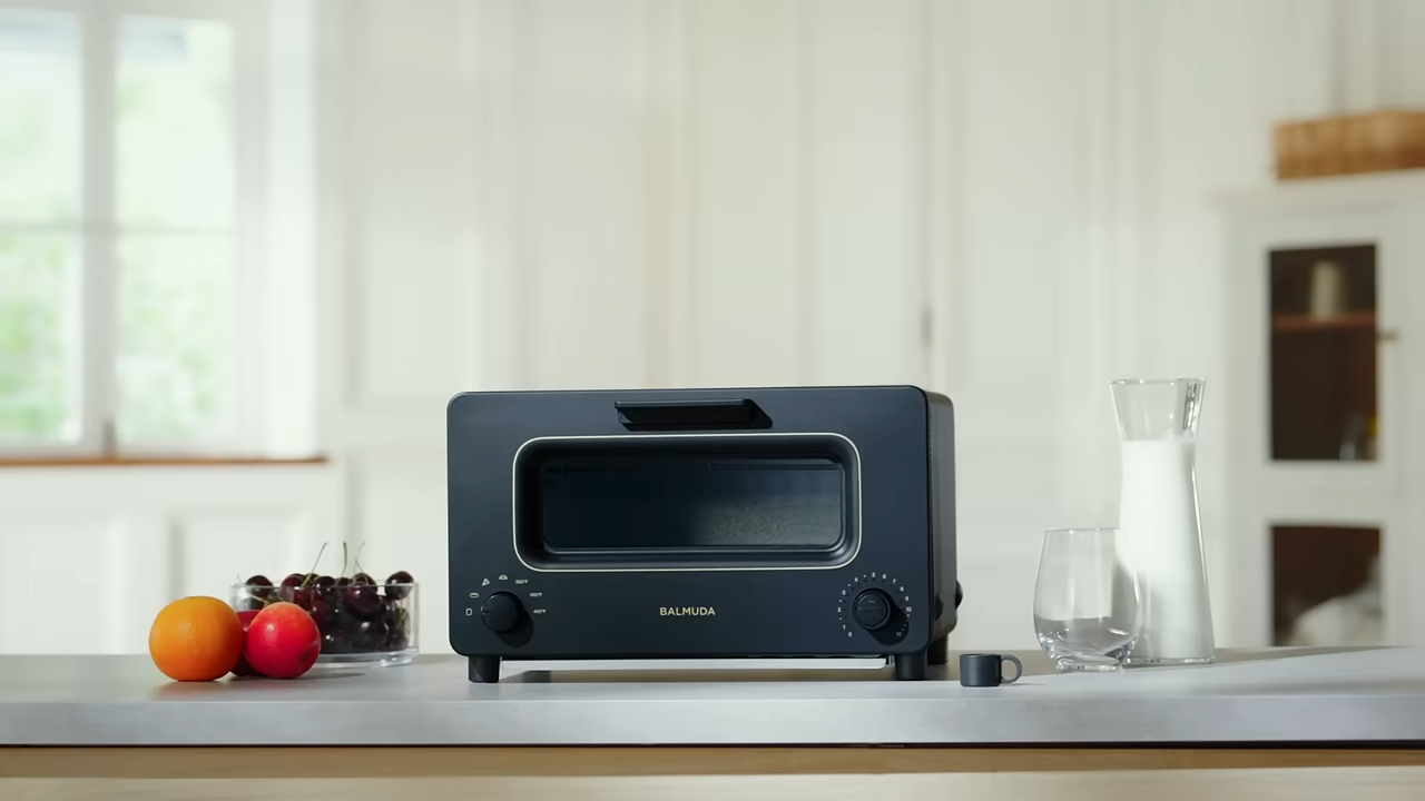 Amazon.com: BALMUDA The Toaster | Steam Oven Toaster | Compact