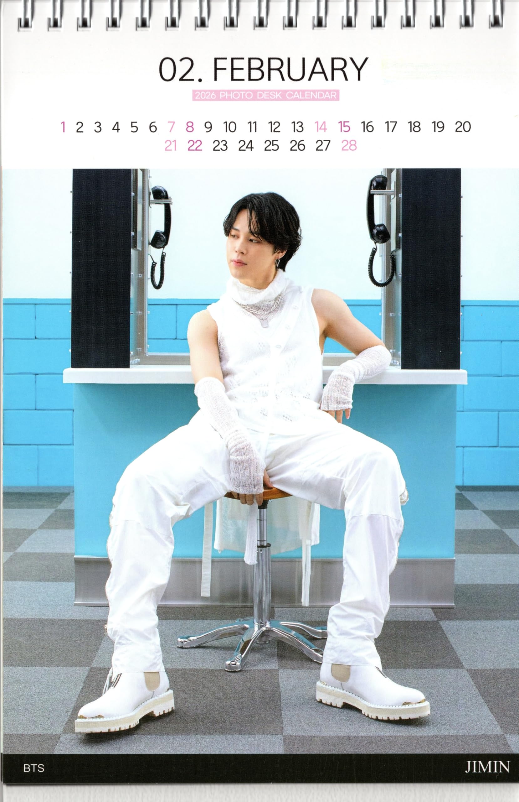 Amazon.co.jp: ジミン 卓上 カレンダー (写真集) 2026~2027年 (2年分