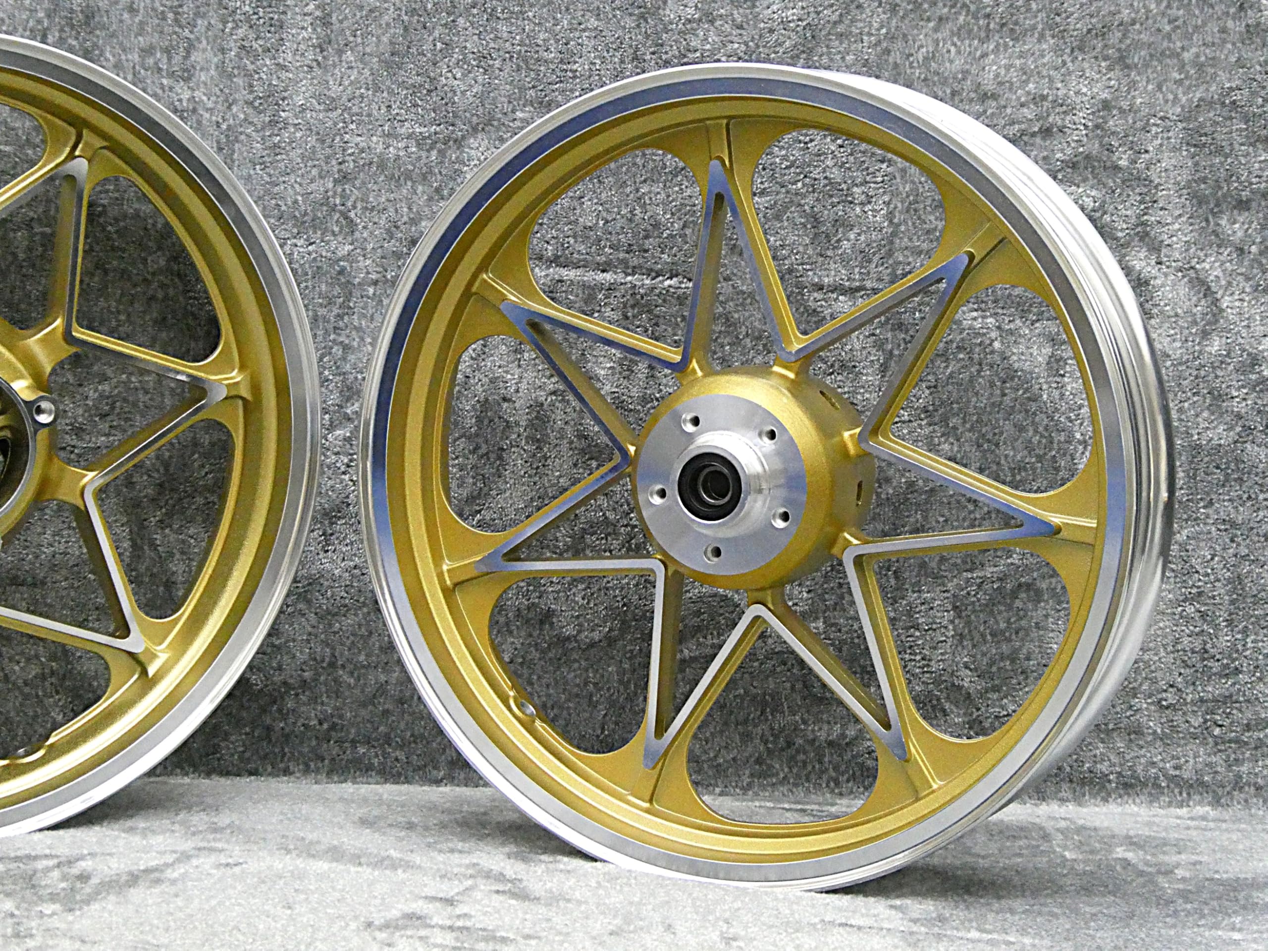 Amazon | 【利益還元】ゼファーΧ ホイール/前後セット キャスト