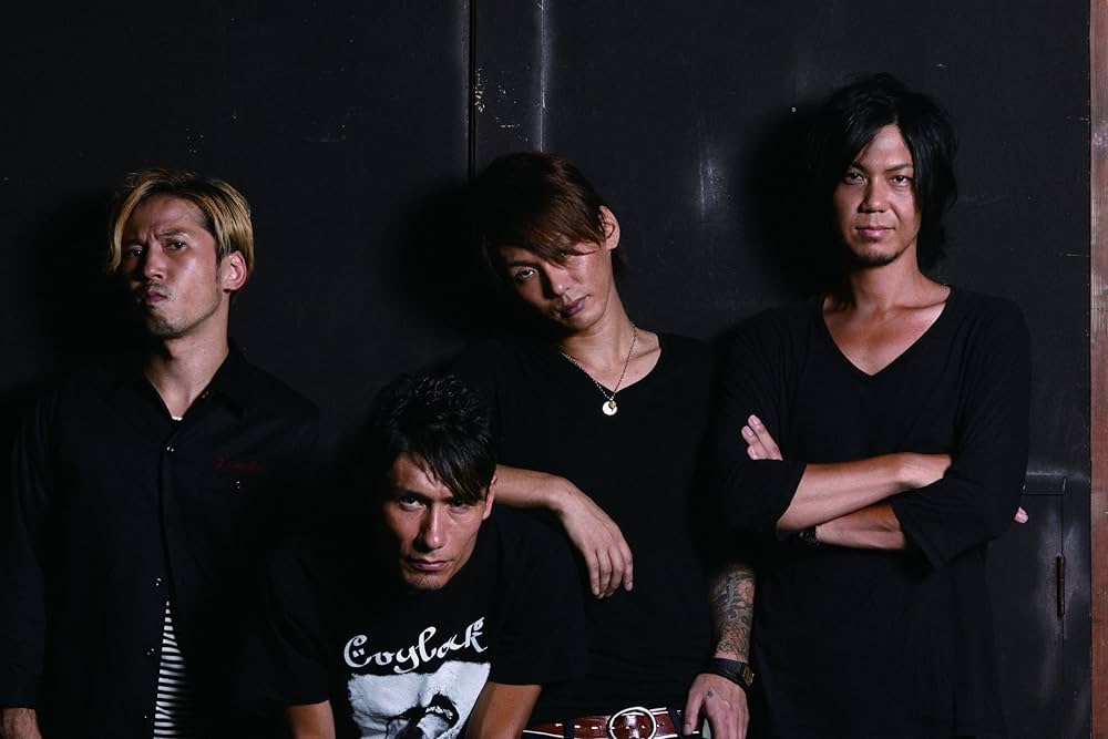 Amazon.co.jp: Keep on smashing blue,(初回限定盤) - LAST ALLIANCE