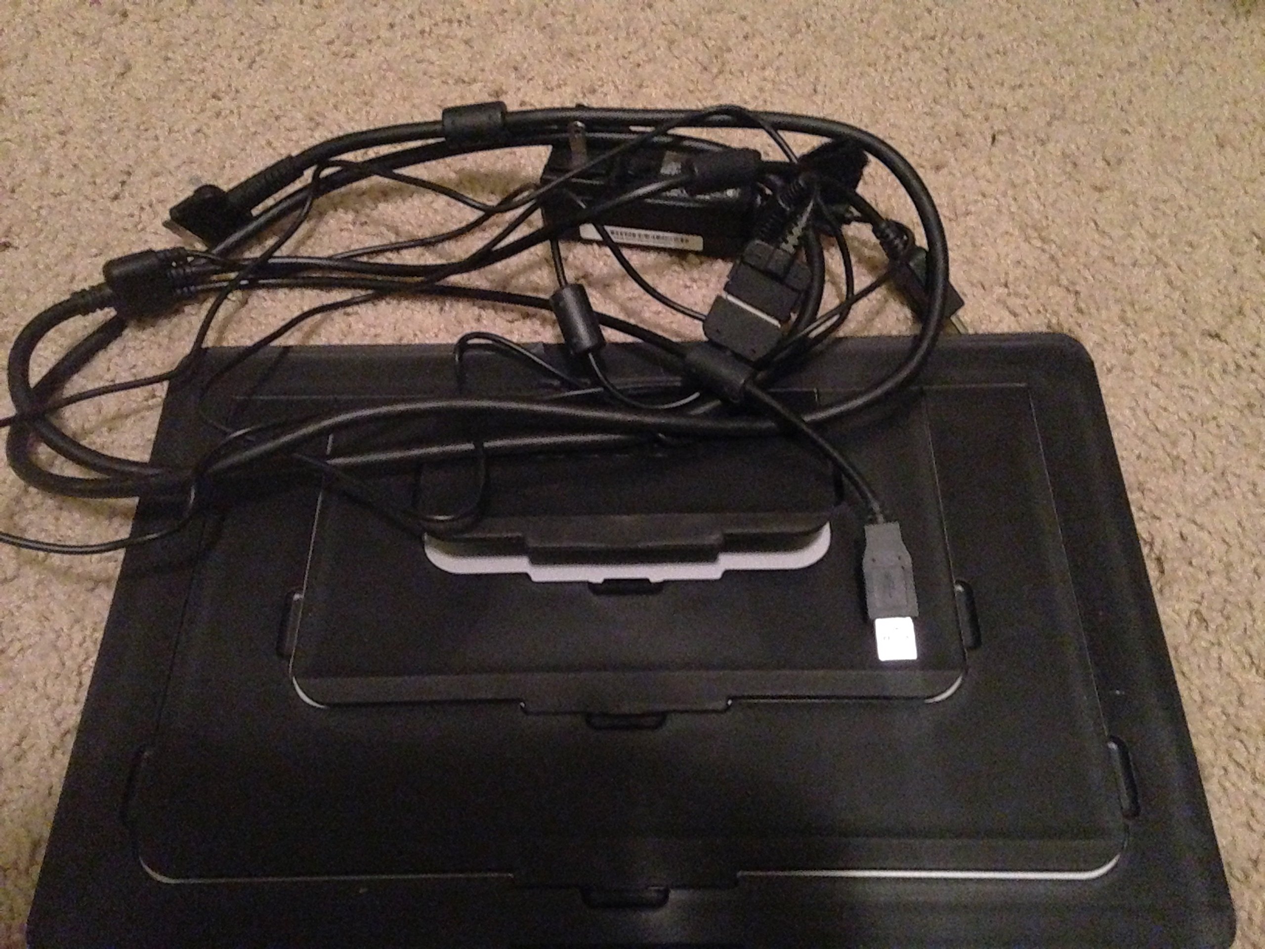 Amazon | Wacom Cintiq 13HD Interactive Pen Display (DTK1300)(US