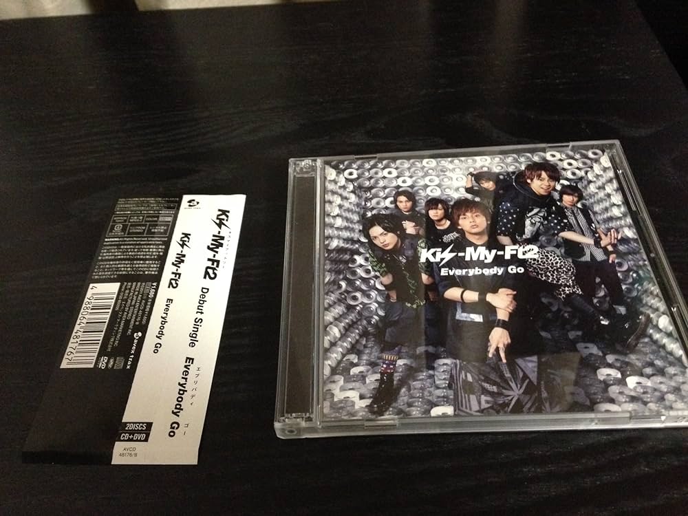 Amazon.co.jp: デビューシングル Everybody Go【初回生産限定