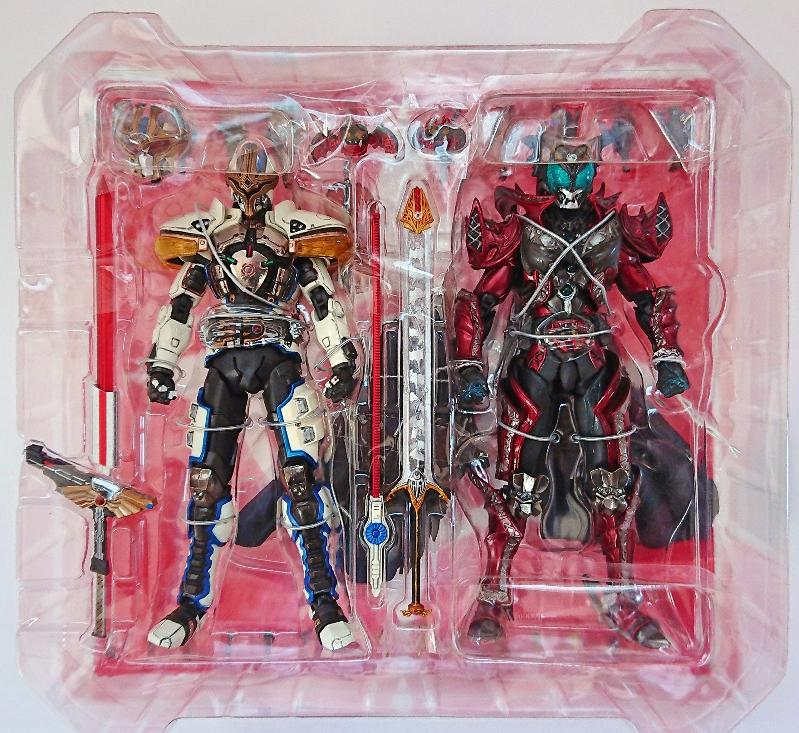 Amazon.co.jp: TAMASHII NATIONS S.I.C. VOL.54 仮面ライダーイクサ