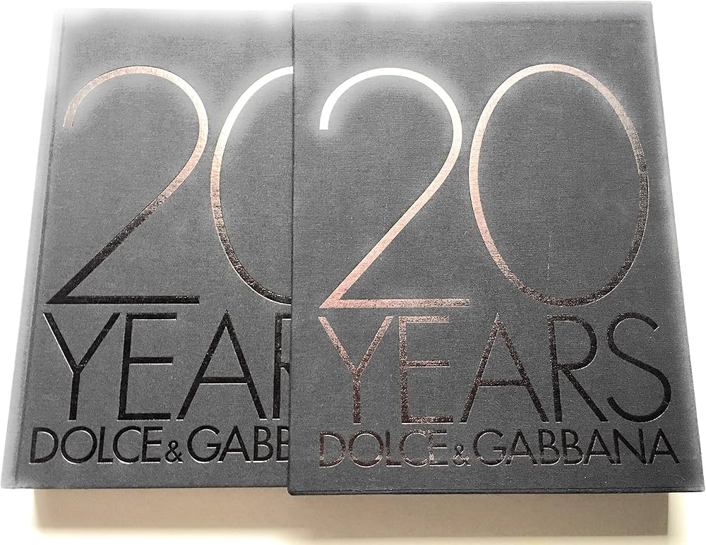 20 Years Dolce & Gabbana: Sarah Mower: 9788874392483: Amazon.com