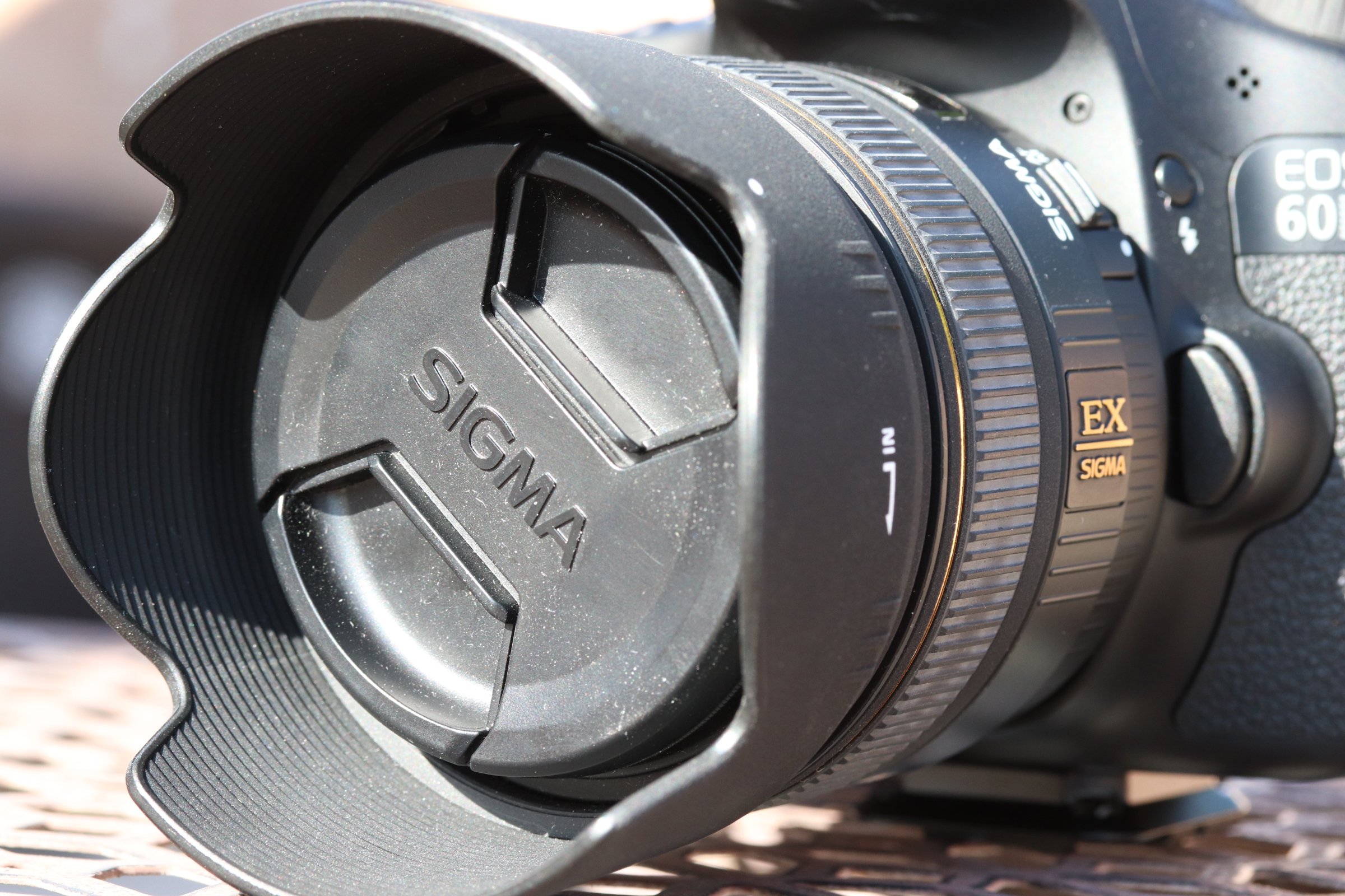 Sigma 30mm f/1.4 EX DC HSM Lens for Canon Digital SLR Cameras