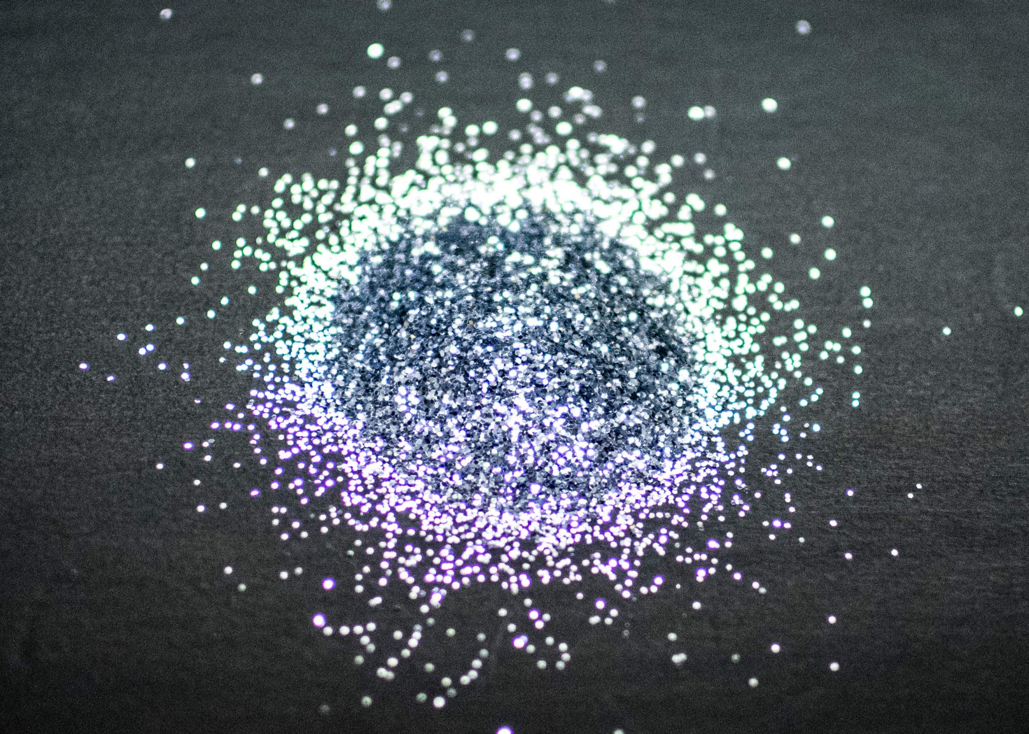 Amazon | DIY MASTER シルバー ラメフレーク 0.6mm 100g | DIY MASTER