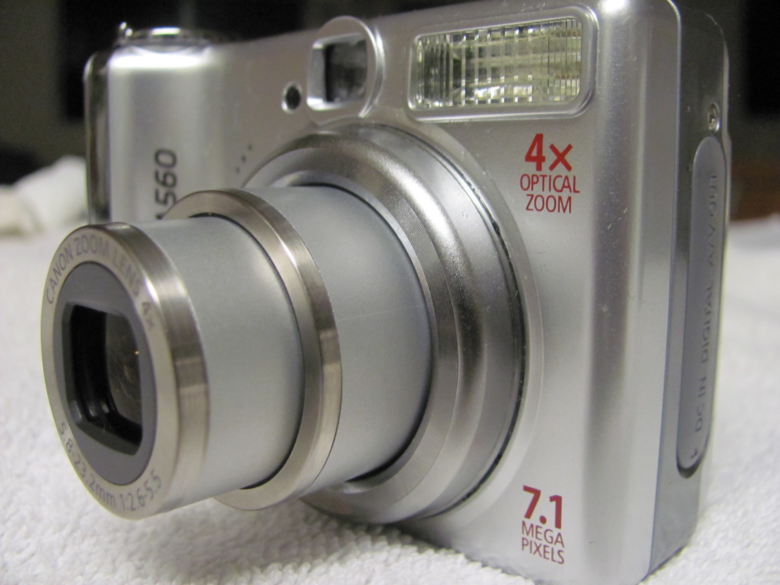 Amazon.com : Canon PowerShot A560 7.1MP Digital Camera with 4x