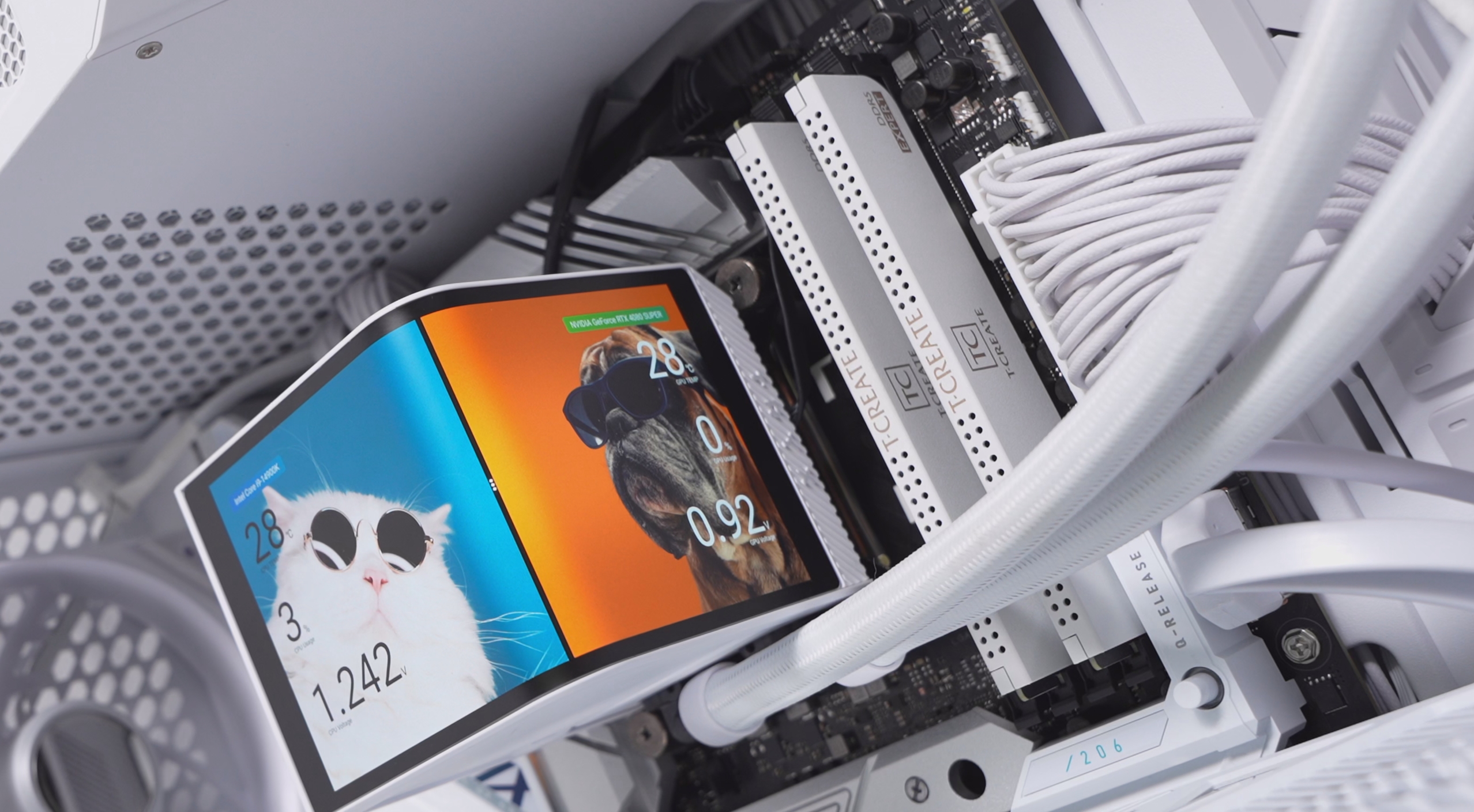 Amazon.com: TRYX Panorama 240 240mm AIO 6.67'' AMOLED L-Shaped