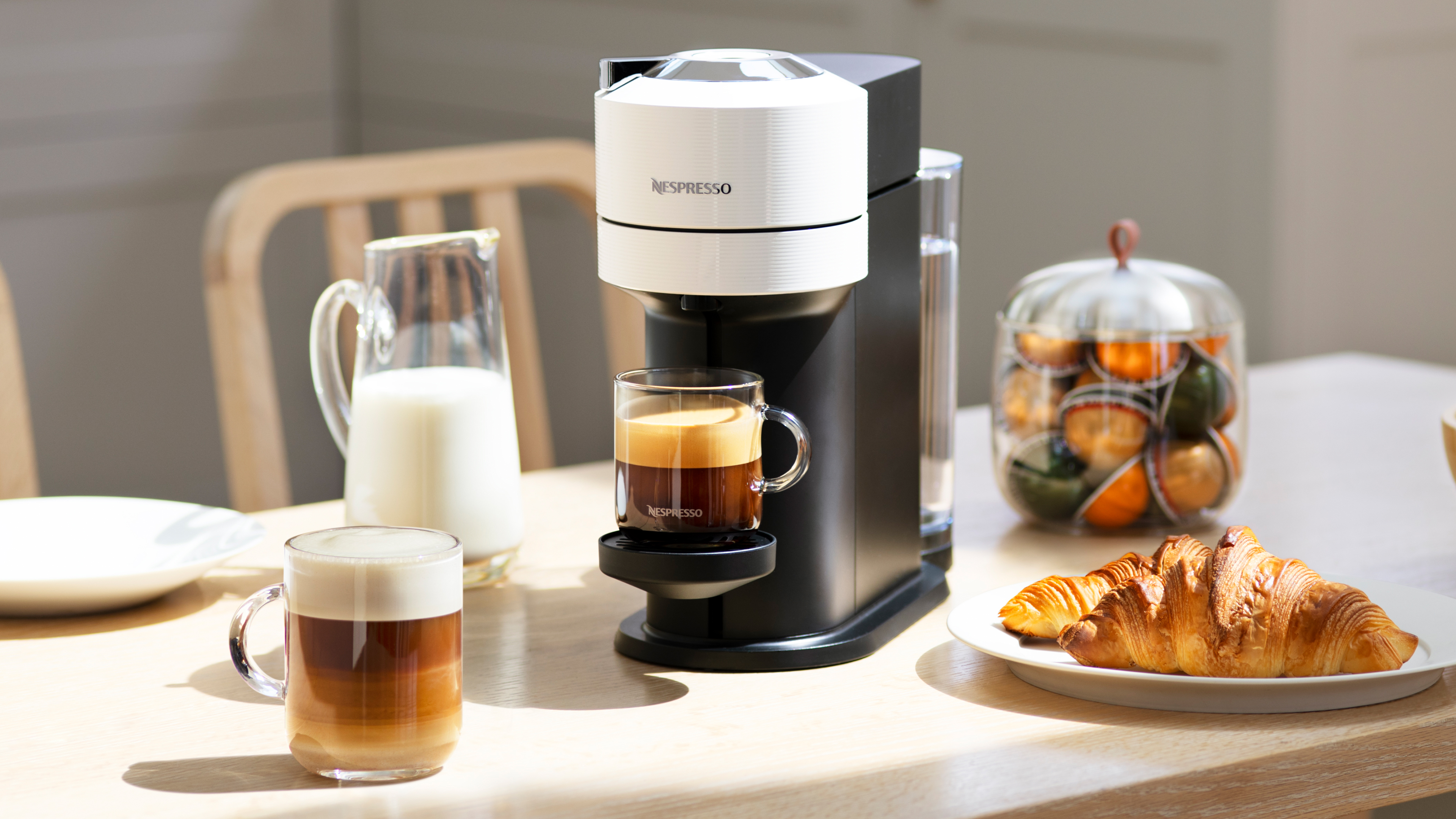 Amazon | ネスプレッソ カプセル式コーヒーメーカー ヴァーチュオ