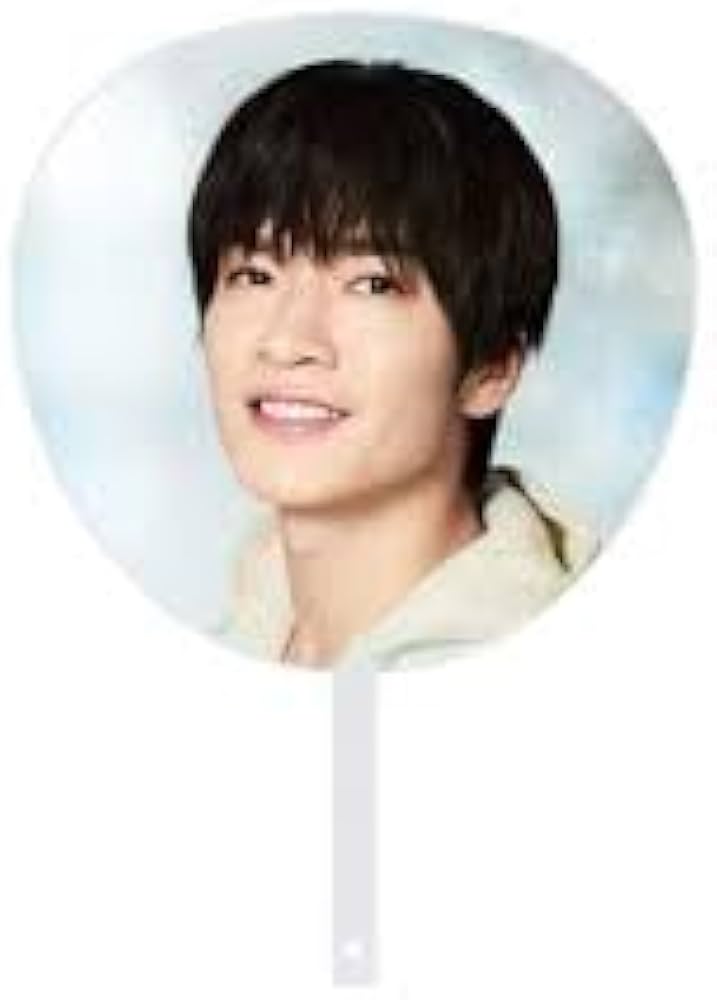 Amazon.co.jp: Snow Man 【 ジャンボうちわ （ 深澤辰哉 ） 】 Dome