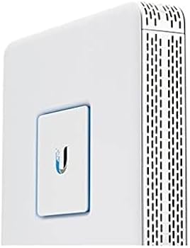 Amazon.com: Ubiquiti Unifi Security Gateway (USG) (Renewed)