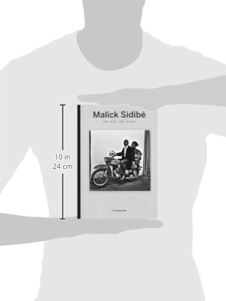 Amazon.com: Malick Sidibé: La Vie en Rose: 9788836617166