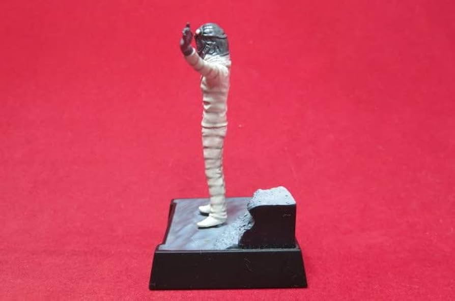 Amazon | ウルトラ怪獣名鑑 ガラモンの逆襲 セミ人間 ウルトラQ