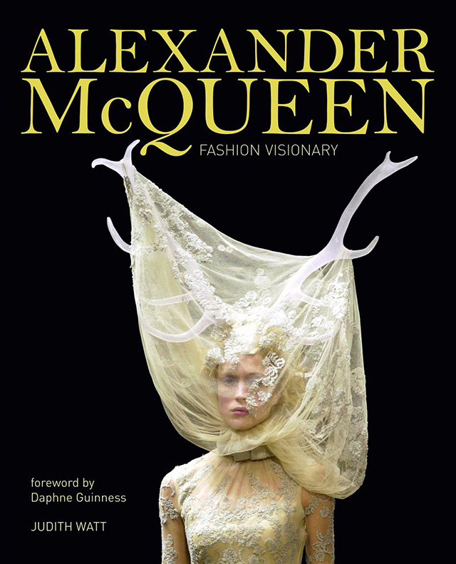 Книга недели: Alexander McQueen: Fashion Visionary | BURO.