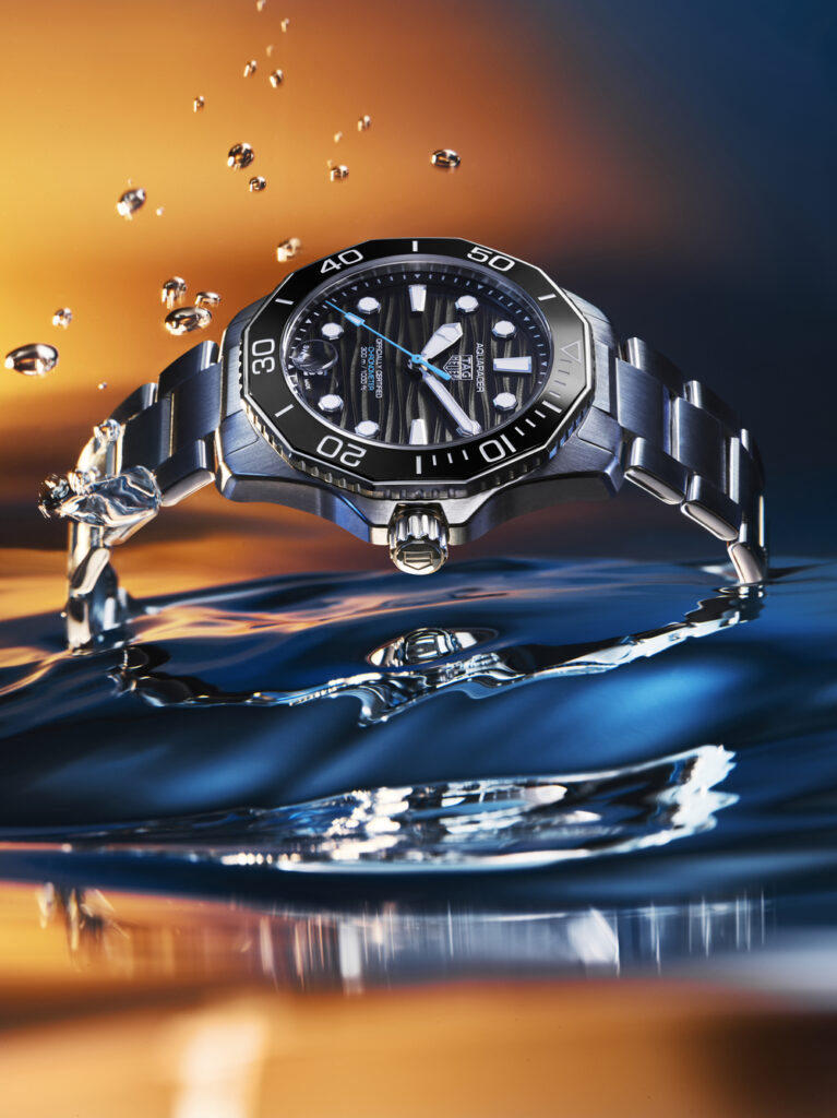 タグ・ホイヤーが新作『アクアレーサー プロフェッショナル300』デイト