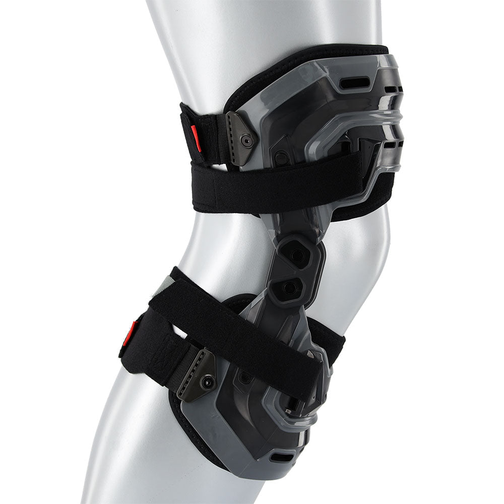 Shop McDavid Elite Bio-Logix™ Knee Support Brace [4200] | McDavid EU
