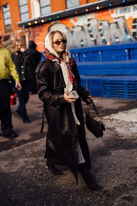 ニットスカーフ、それは真冬の自転車乗りのための最適解。｜編集部員の