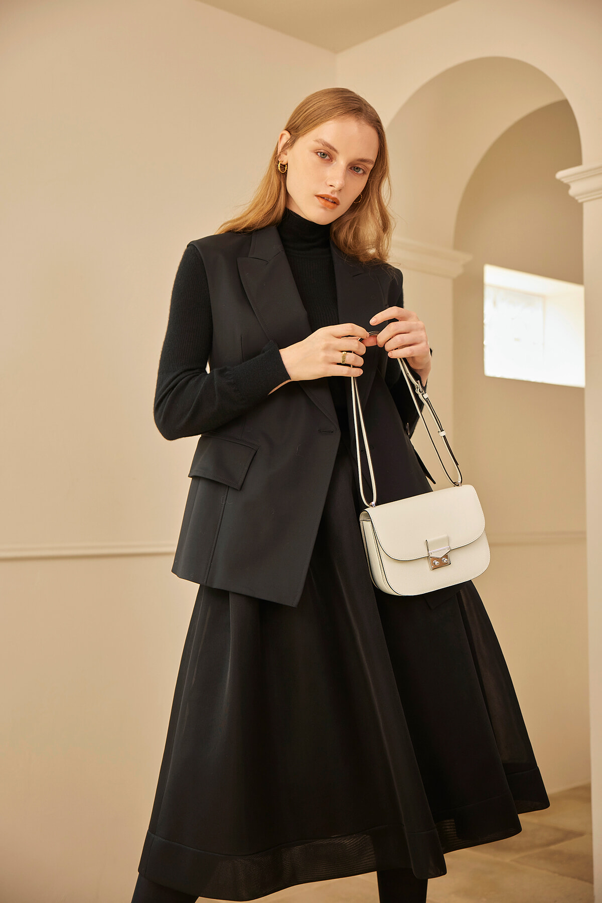 日常に輝きをもたらす、ボナベンチュラのステラ ショルダーバッグ