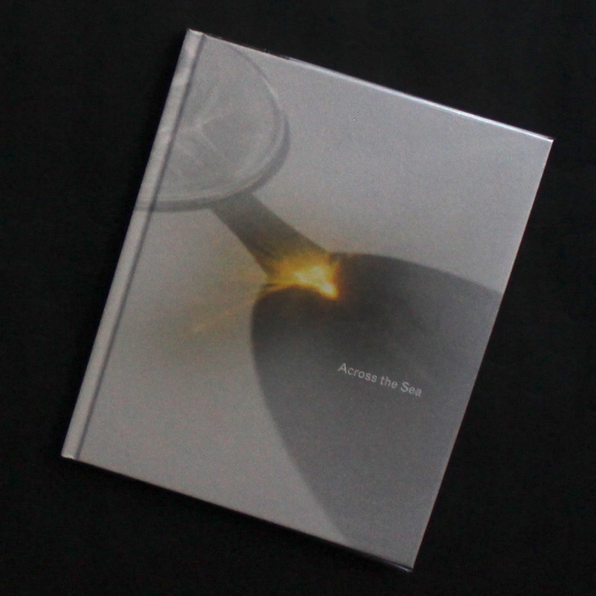 Across the Sea - 草野 庸子 / Yoko Kusano